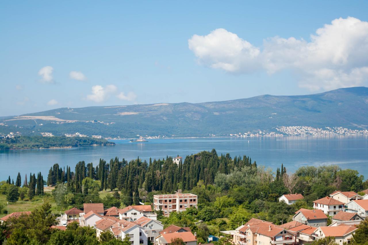 Apartmani Petar Tivat Exteriör bild
