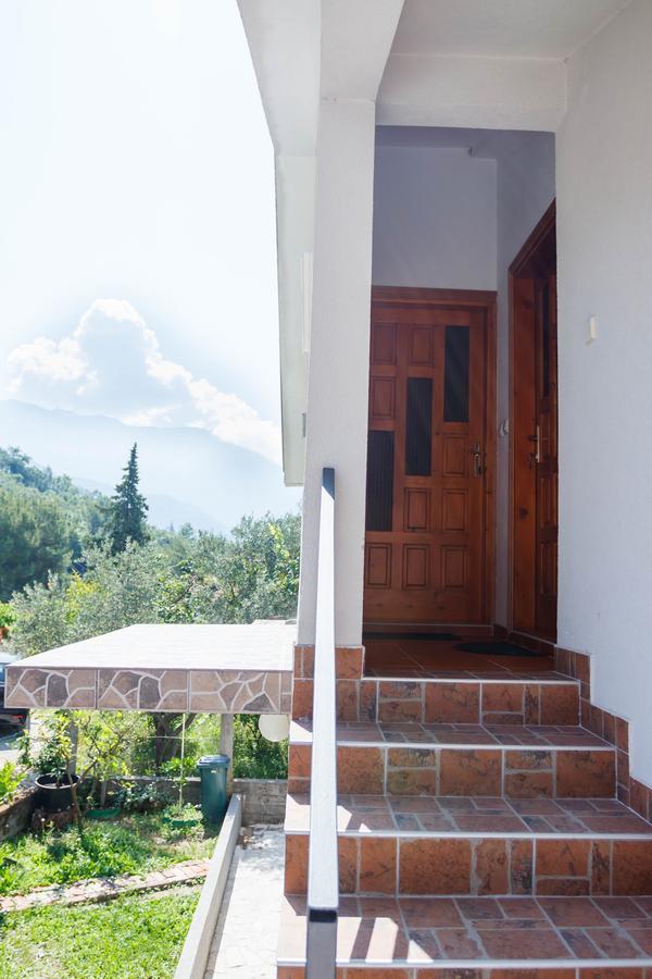Apartmani Petar Tivat Exteriör bild